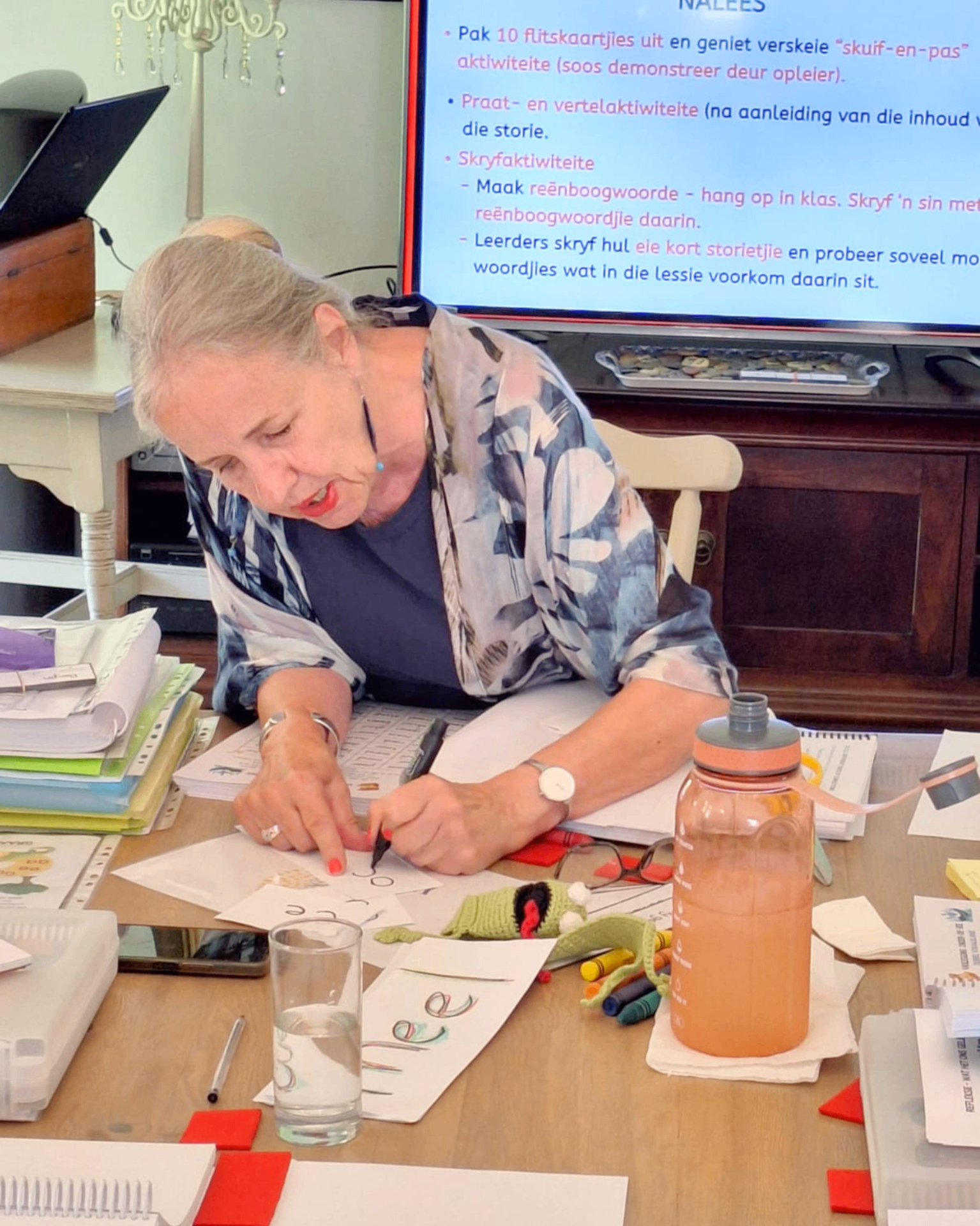 Annemarie Roux teaching at a Yellow Tree workshop